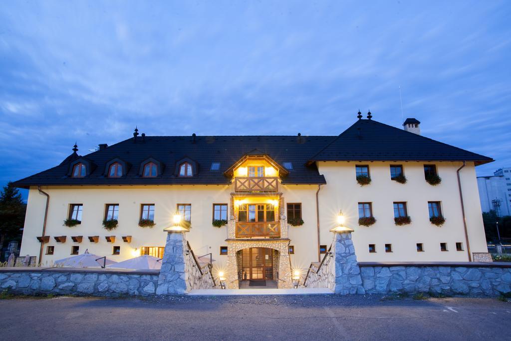 Hunting Chateau Korpona Kültér fotó
