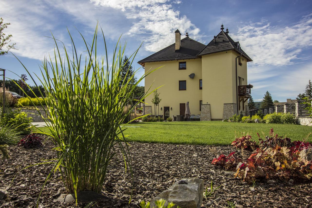 Hunting Chateau Korpona Kültér fotó